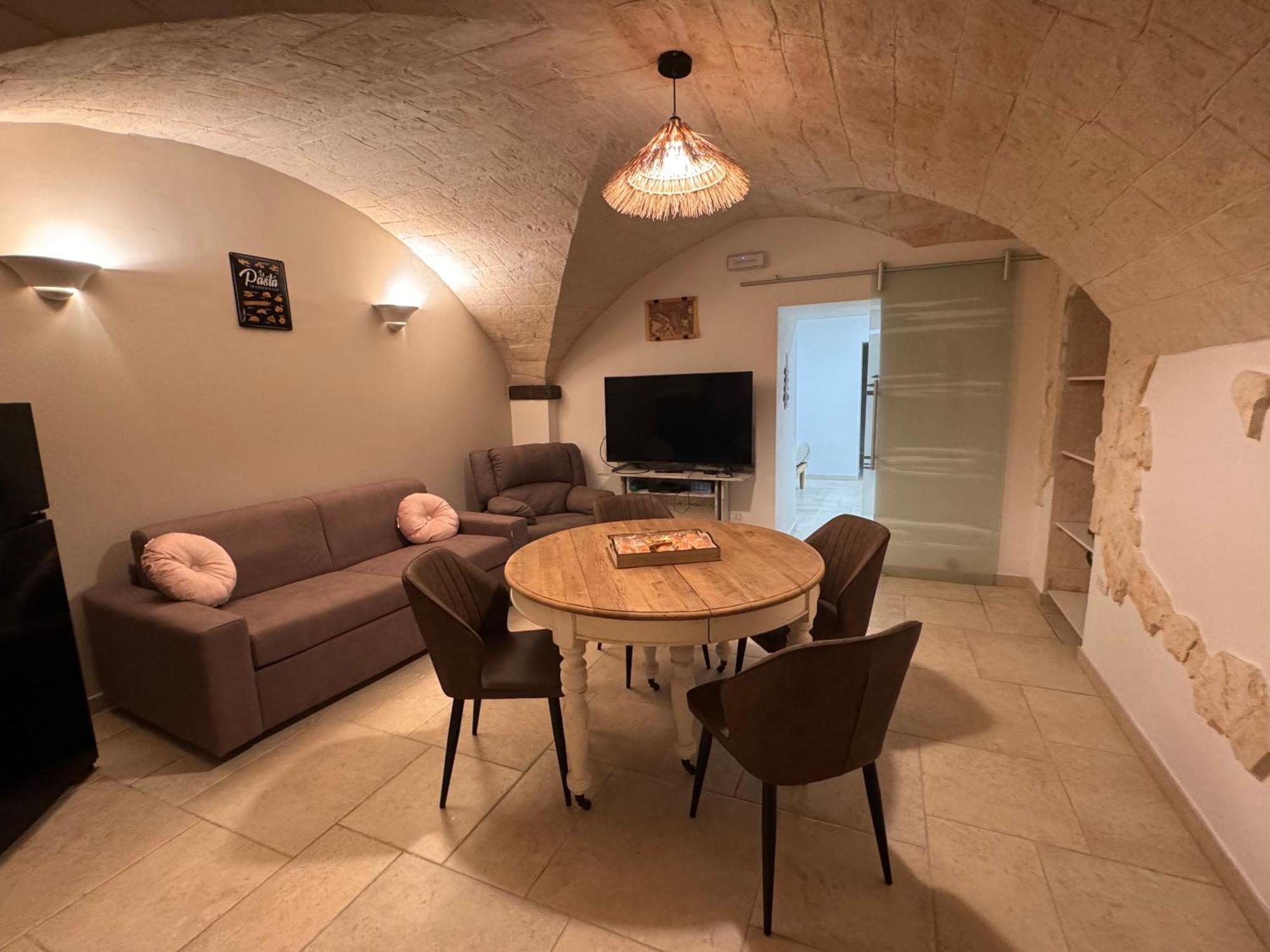 Mimi Maison Bari Vecchia Luaran gambar