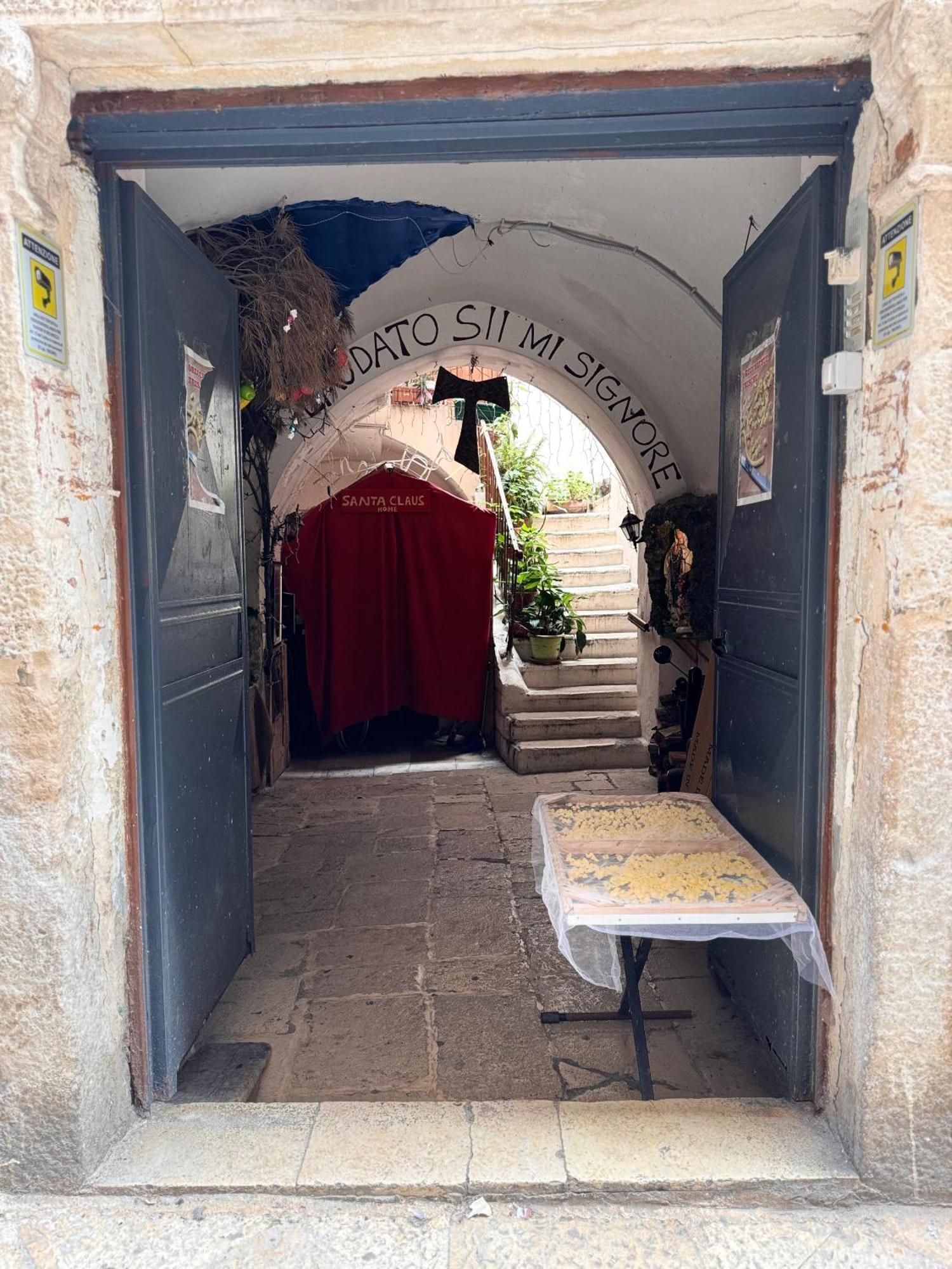 Mimi Maison Bari Vecchia Luaran gambar